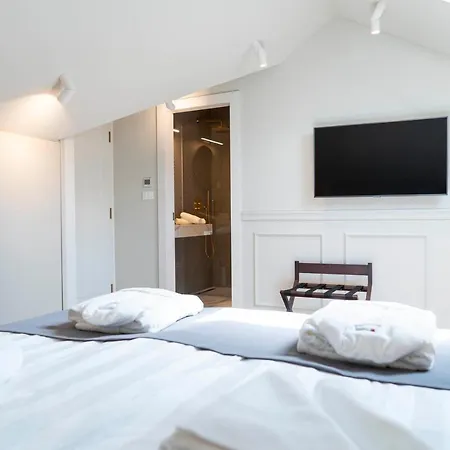 Villa Central سبليت