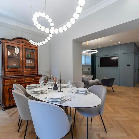 بيت ضيافة Villa Central سبليت