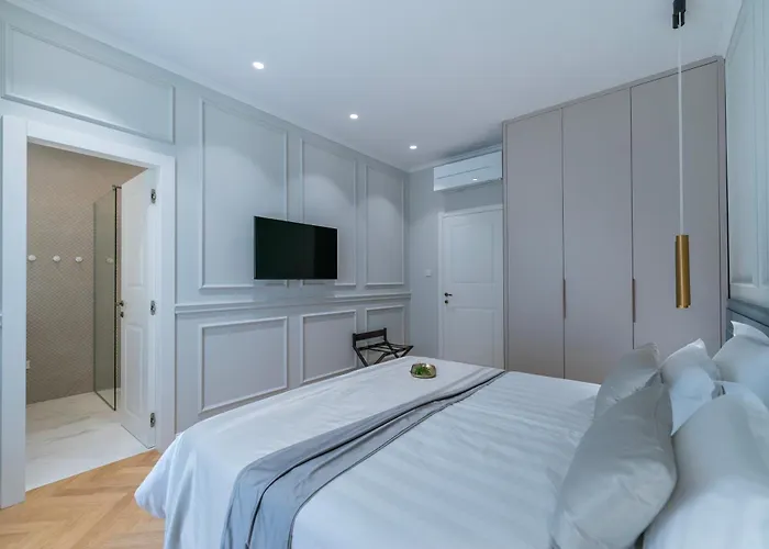 Villa Central 4*